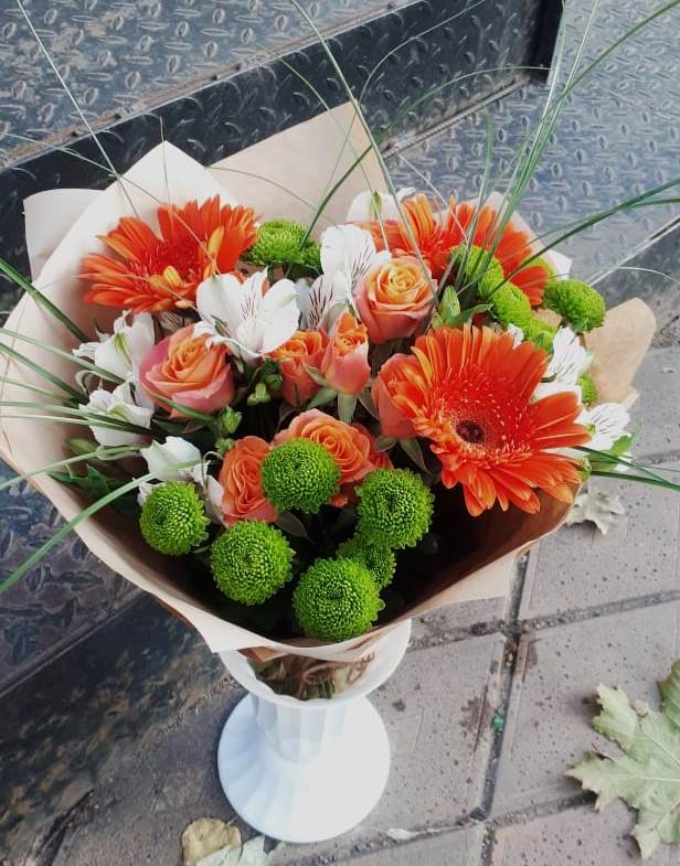Букет цветов из: Герберы, Хризантемы, Альстромерии и Розы в Западной Двине
