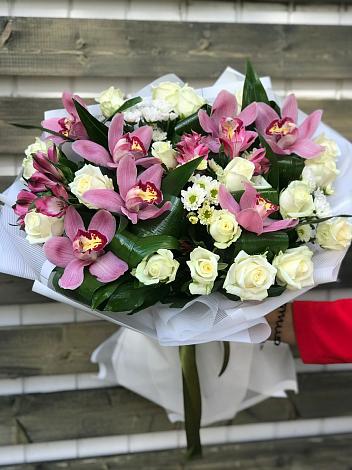 Букет цветов из: Розы и Хризантемы в Западной Двине