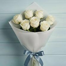 Букет 7 Белых роз Эдлесс Лав в Западной Двине