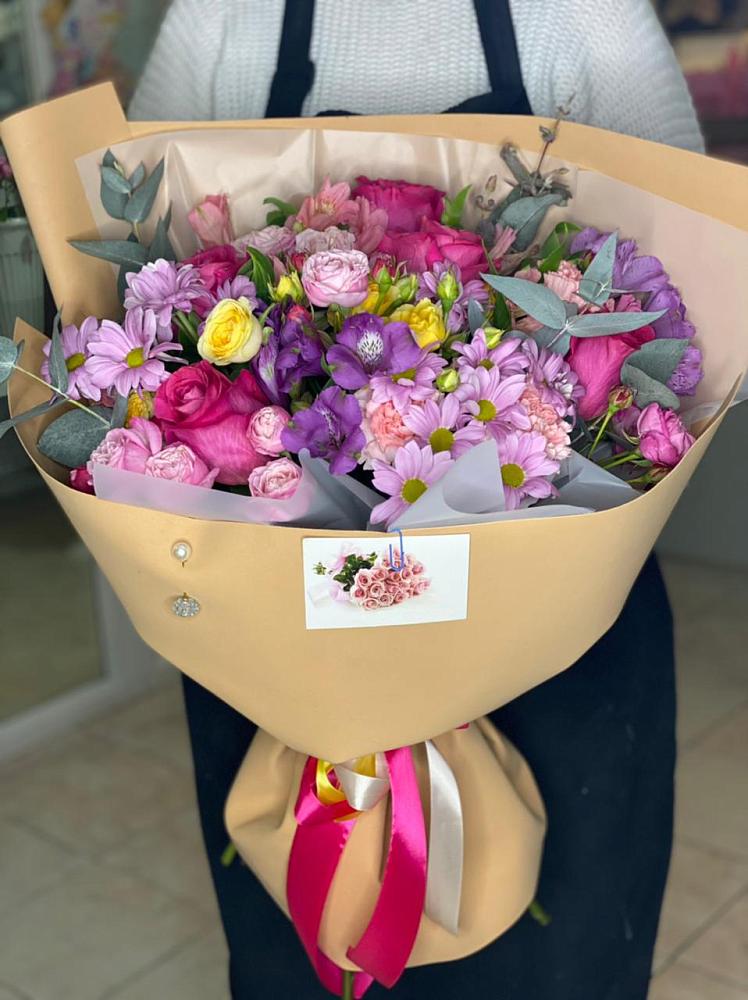 Букет цветов из: Хризантемы, Гвоздики и Альстромерии в Западной Двине