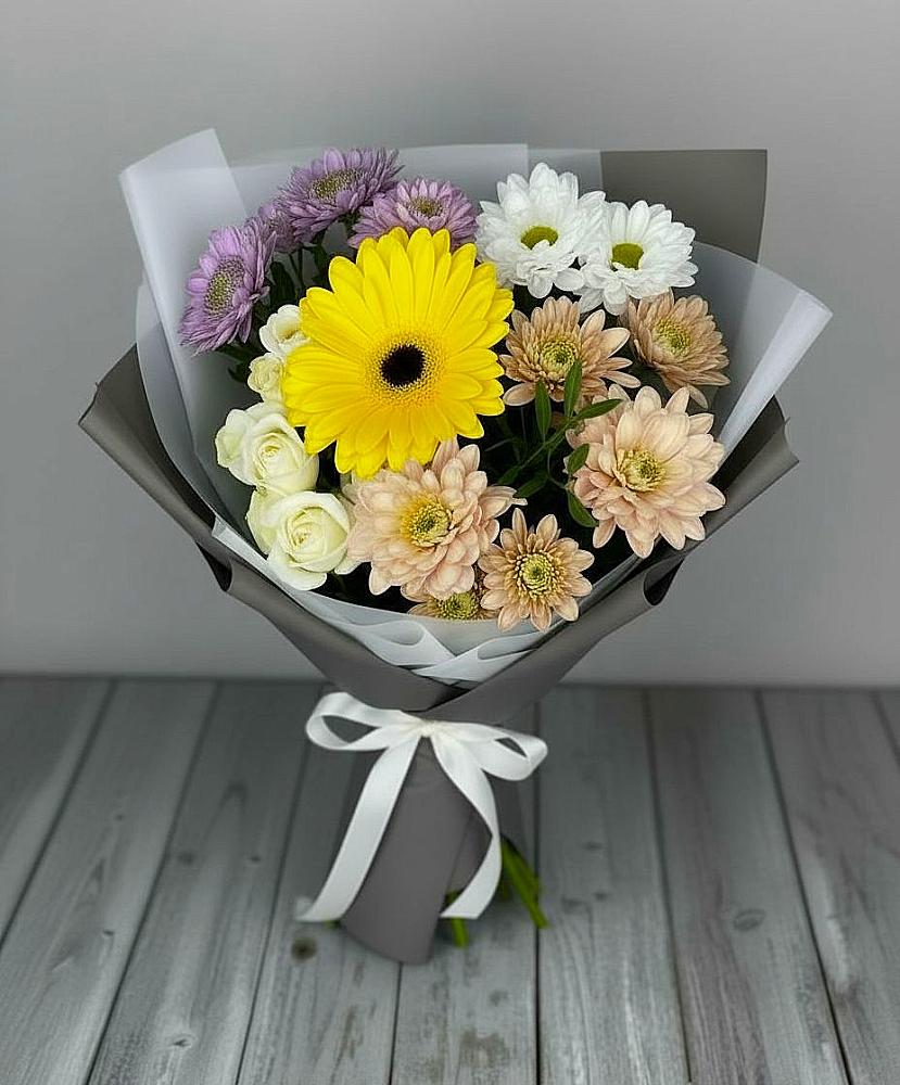 Букет цветов из: Розы, Герберы и Хризантемы в Западной Двине