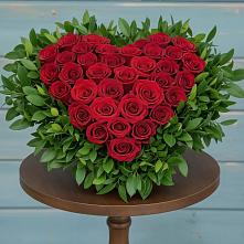 Цветочная композиция из Розы в виде сердца в Западной Двине