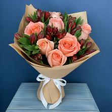 Букет цветов из:  Розы и Альстромерии #REPLACE_PRED# Западной Двине