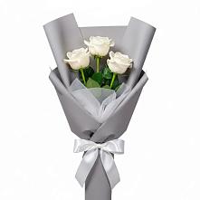 Букет 3 белые розы в Западной Двине