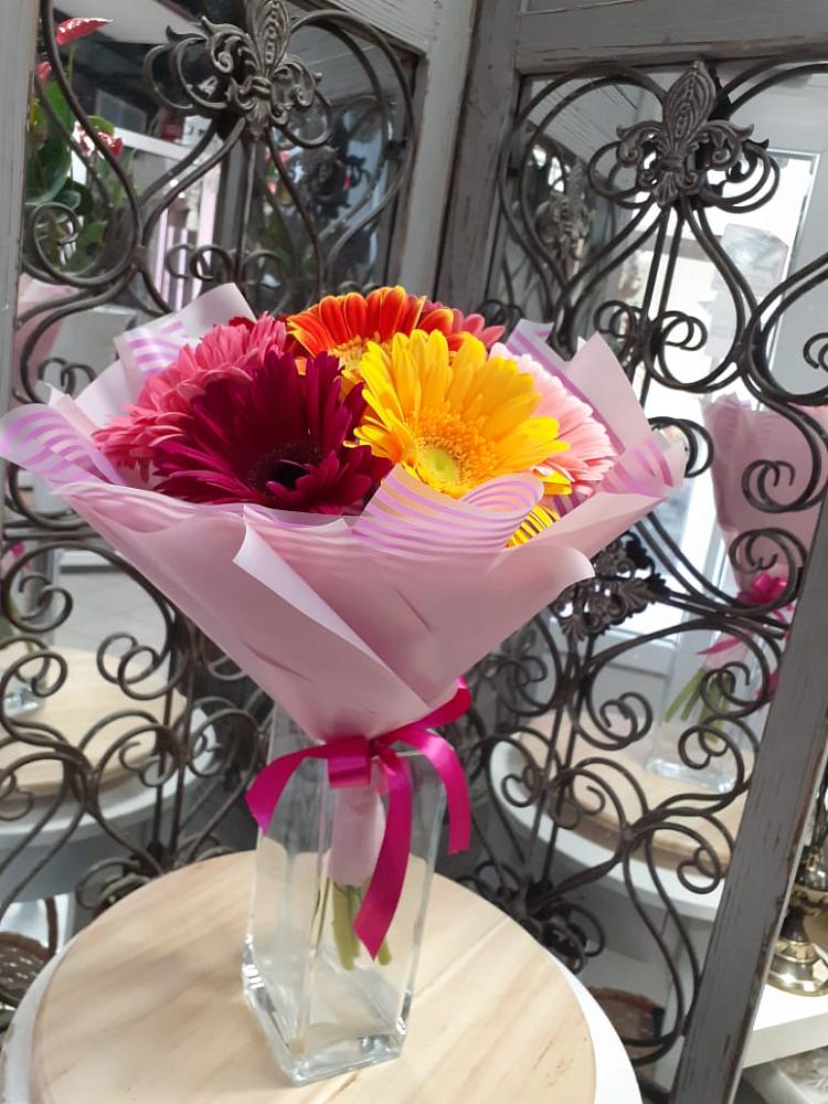 Букет цветов из: Герберы в Западной Двине