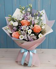 Букет цветов из:  Лизиантусы, Розы, Альстромерии и Гипсофила в Западной Двине