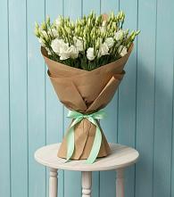 Букет цветов из:  Лизиантусы в Западной Двине