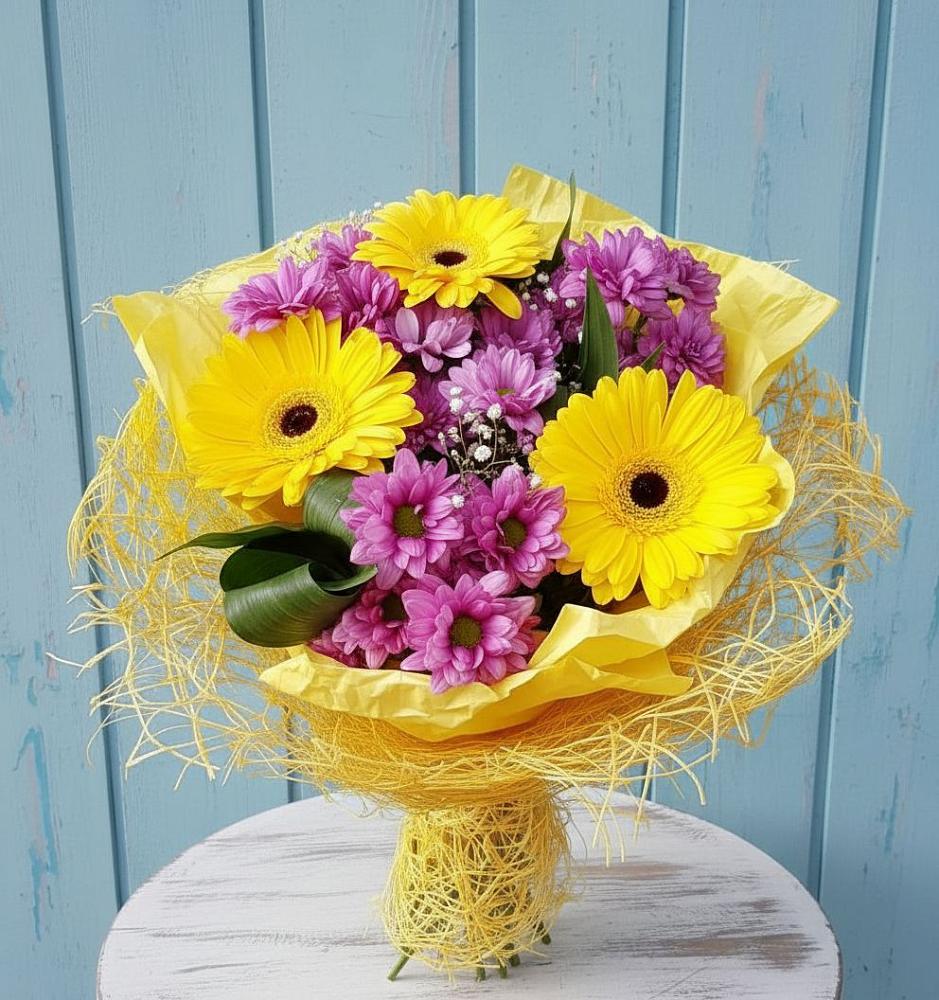 Букет цветов из: Хризантемы и Герберы в Западной Двине