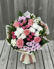 Букет цветов из:  Альстромерии, Гвоздики, Розы и Хризантемы в Западной Двине