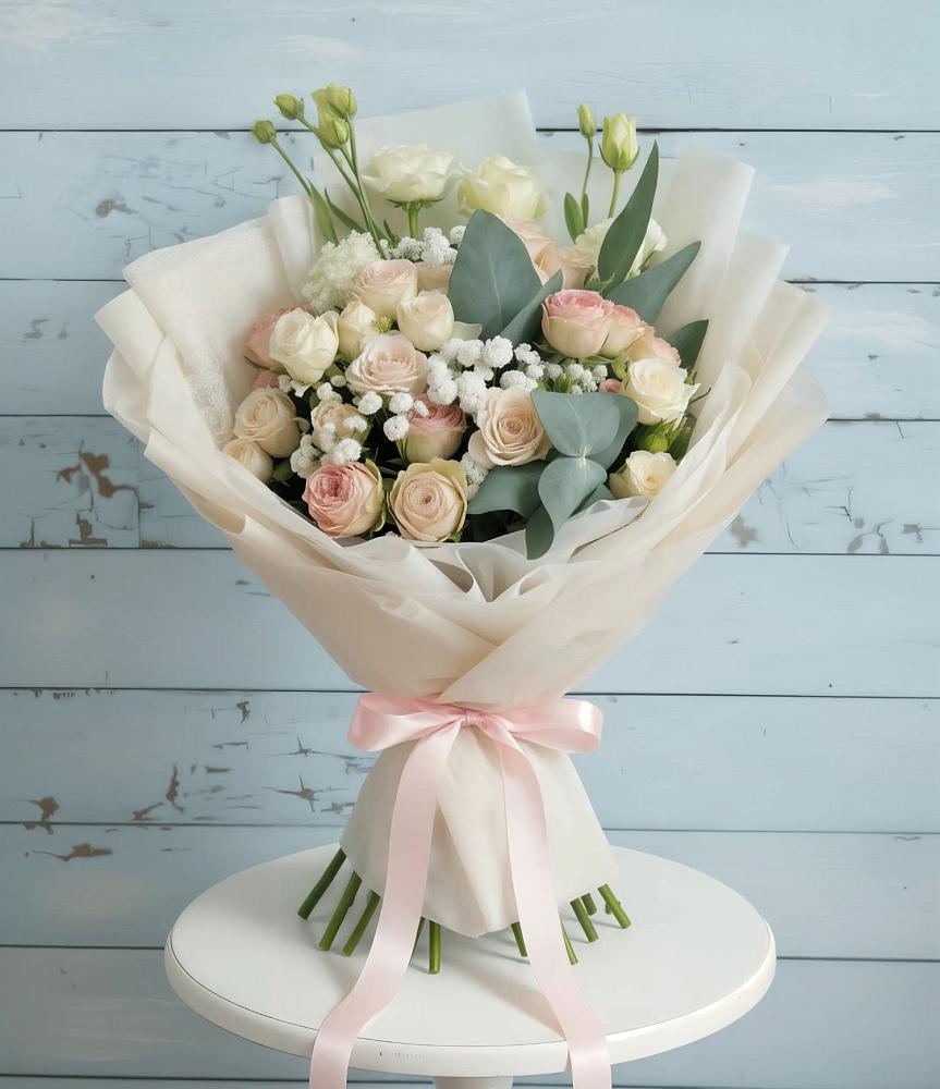 Букет цветов из: Розы и Лизиантусы в Западной Двине