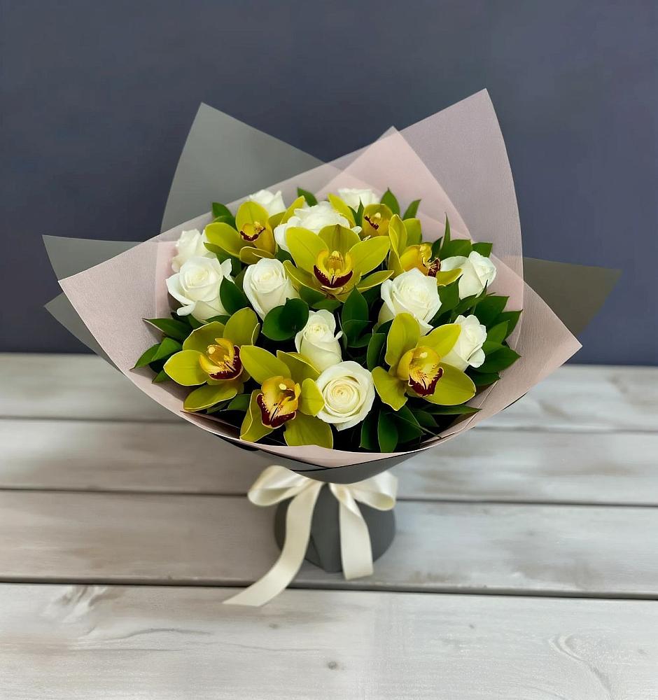 Букет цветов из: Орхидеи и Розы в Западной Двине