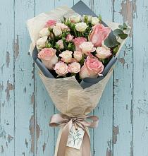 Букет цветов из:  Розы #REPLACE_PRED# Западной Двине