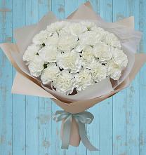 Букет цветов из:  Гвоздики в Западной Двине