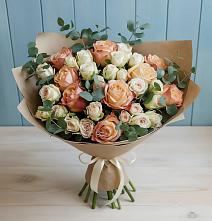 Букет цветов из:  Альстромерии и Розы #REPLACE_PRED# Западной Двине