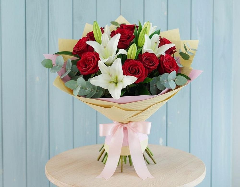 Букет цветов из: Лилии и Розы в Западной Двине